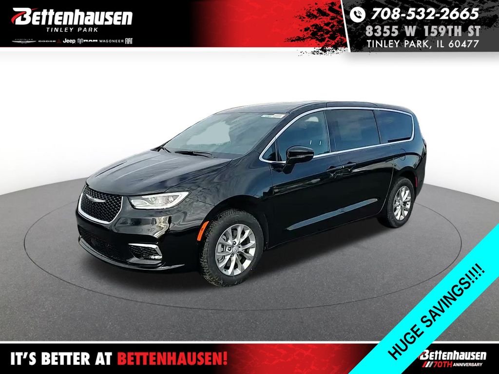 2026 Chrysler Pacifica Select AWD's photo
