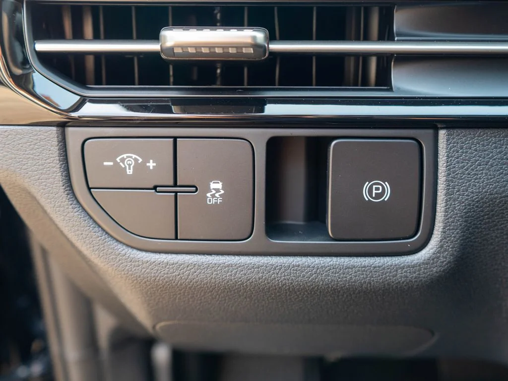 New 2026 Ebony Black Kia LX image 17