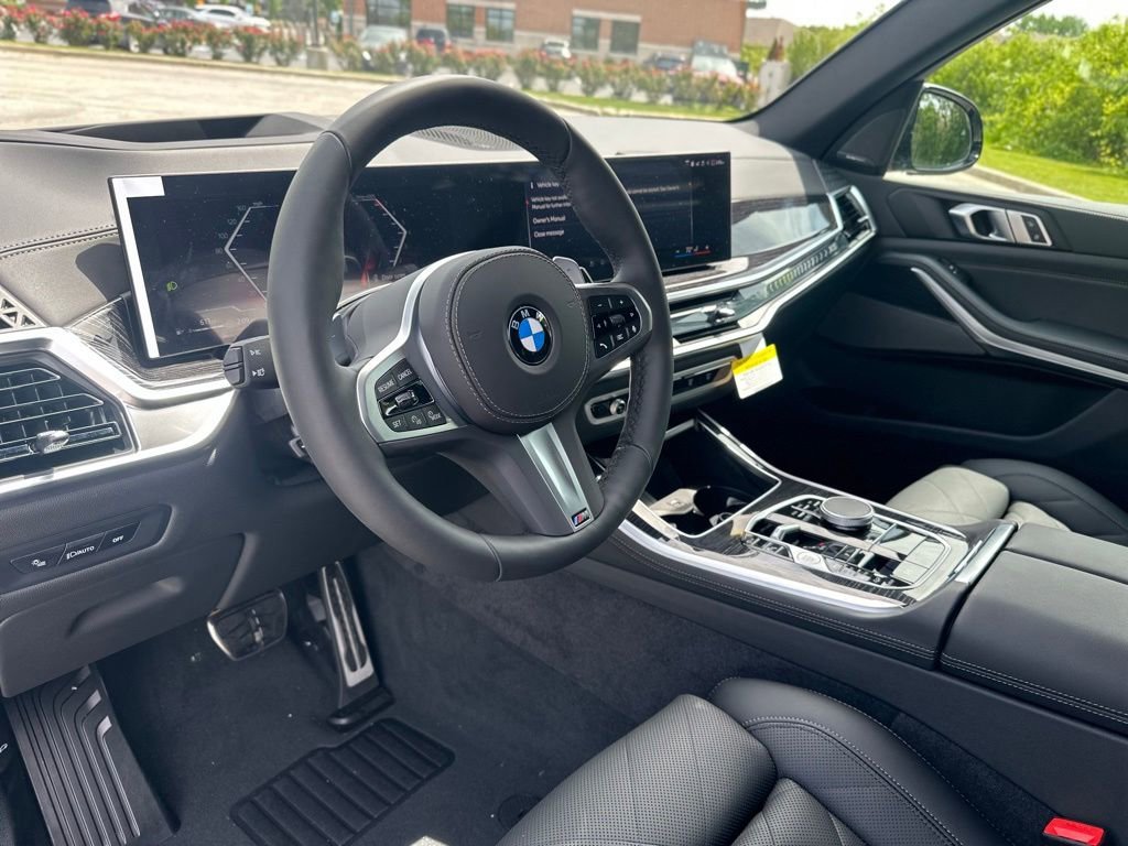 New 2026 Manhattan Green Metallic BMW xDrive40i image 16