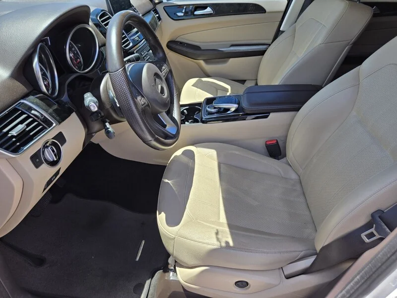 Used 2017 White Mercedes-Benz GLE 350 image 7