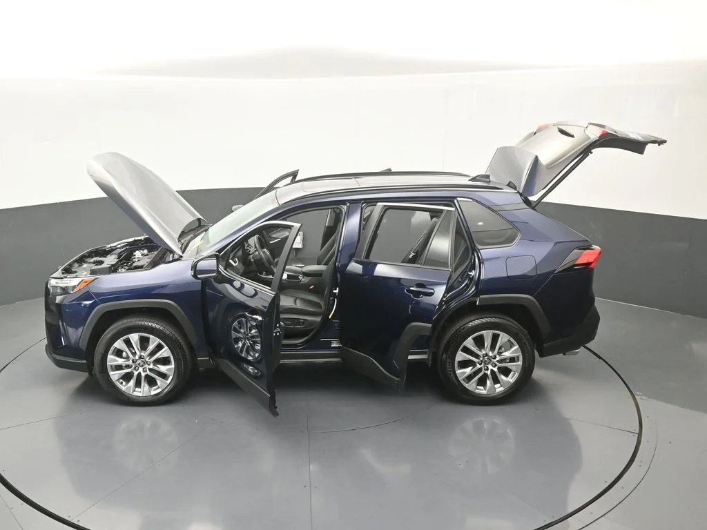 Used 2025 Blueprint Toyota XLE Premium image 66
