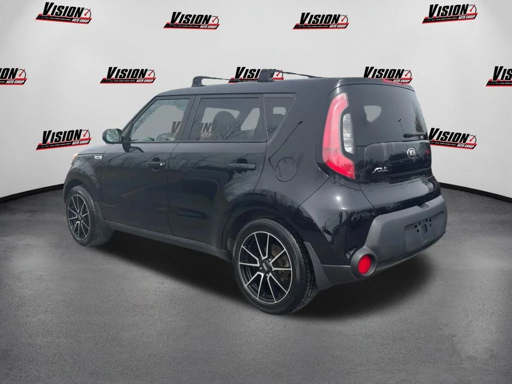 Used 2016 Black Kia Base image 8