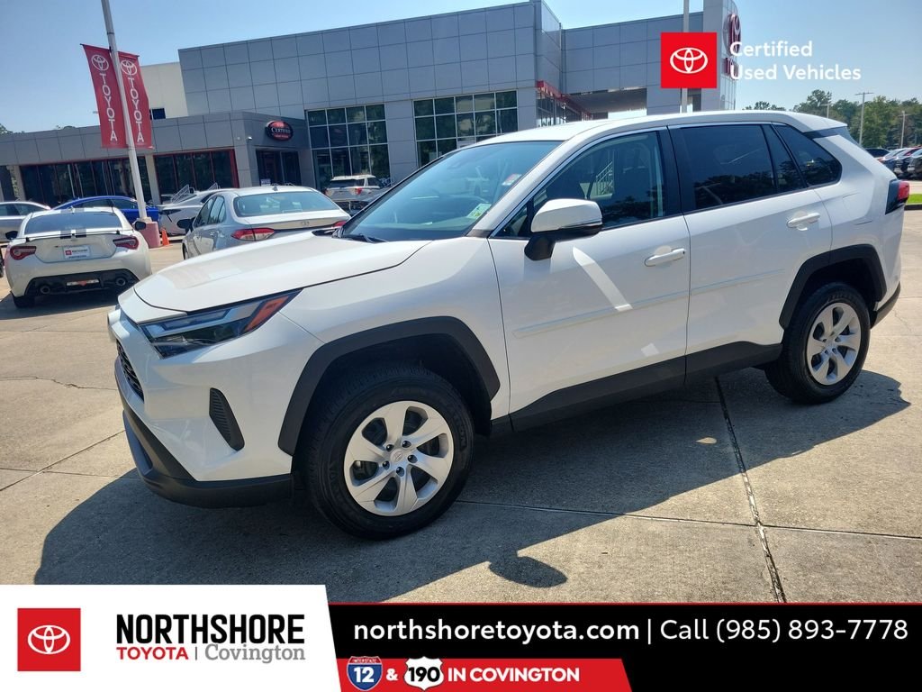 2025 Toyota RAV4 LE