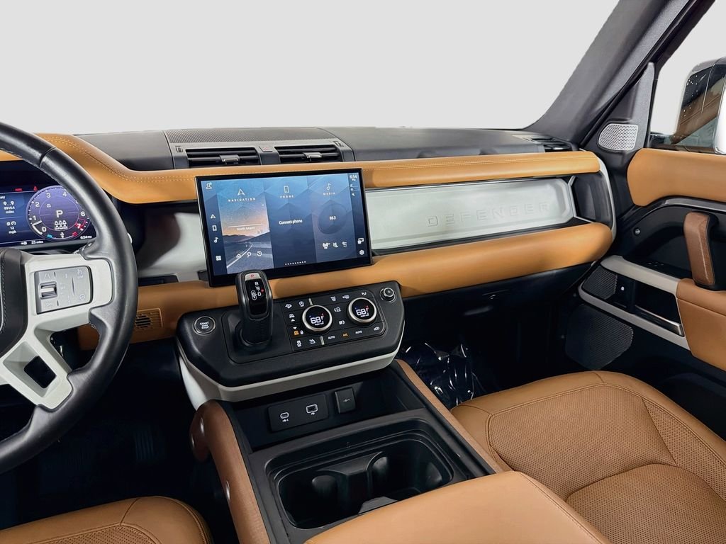 Used 2023 Gray Land Rover First Edition image 25