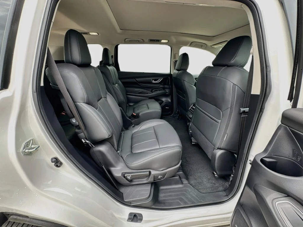 New 2027 White Subaru Limited image 37
