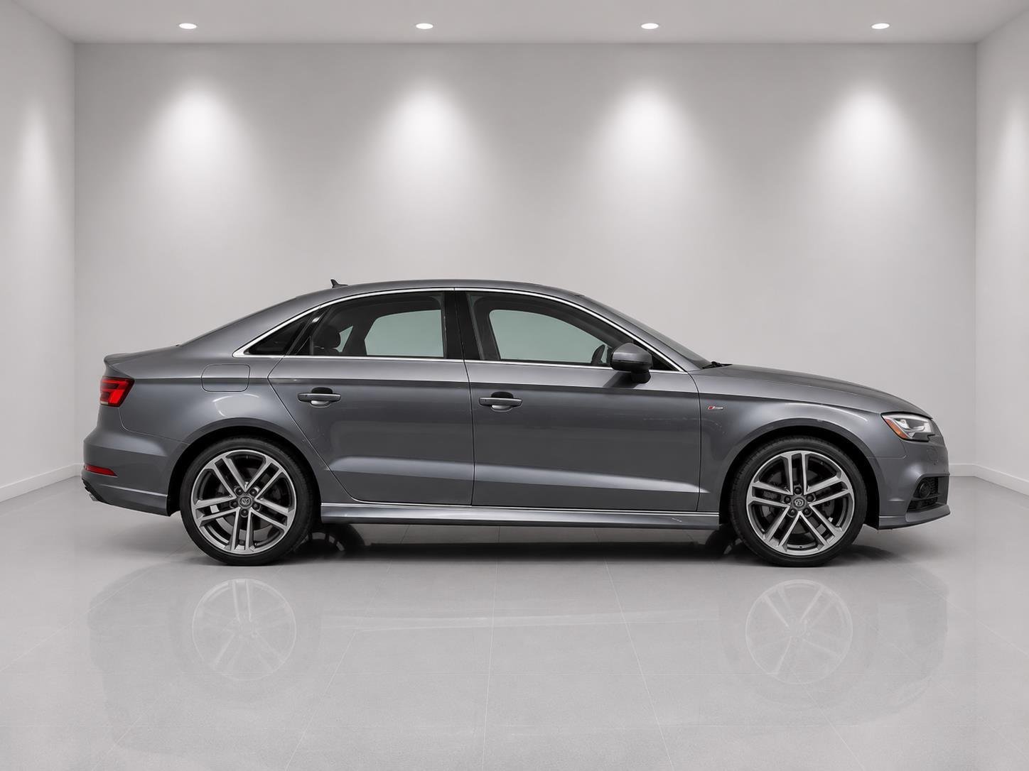 Used 2019 Monsoon Gray Metallic Audi Premium Plus image 6