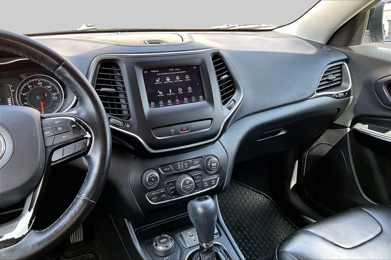 Pre-Owned 2020 Jeep Cherokee Altitude