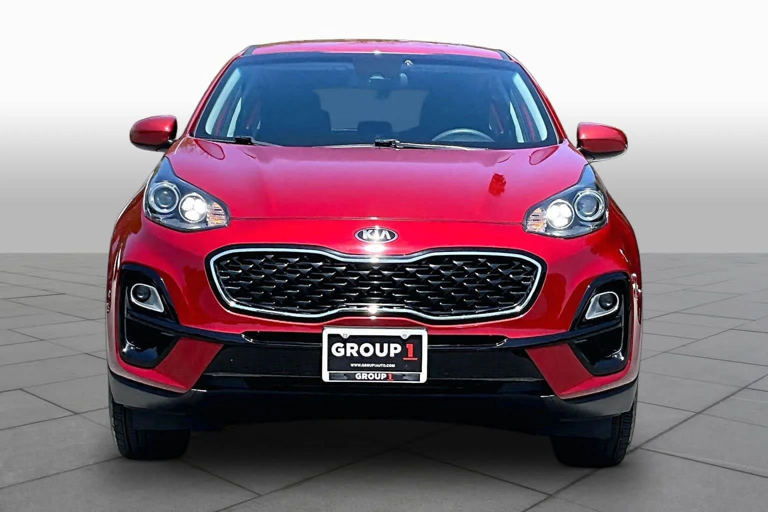 Used 2021 Hyper Red Kia LX image 4