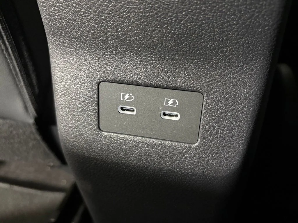 New 2026 Aspen White TriCoat / Super Black Two-tone Nissan SR image 35