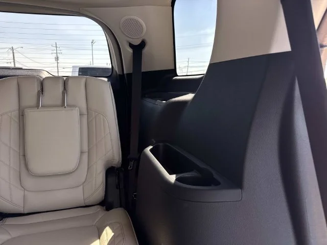 Used 2018 Silver Ford Platinum image 49