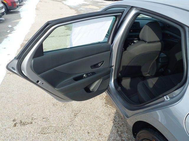 New 2026 Fluid Metal Hyundai SEL Sport image 29