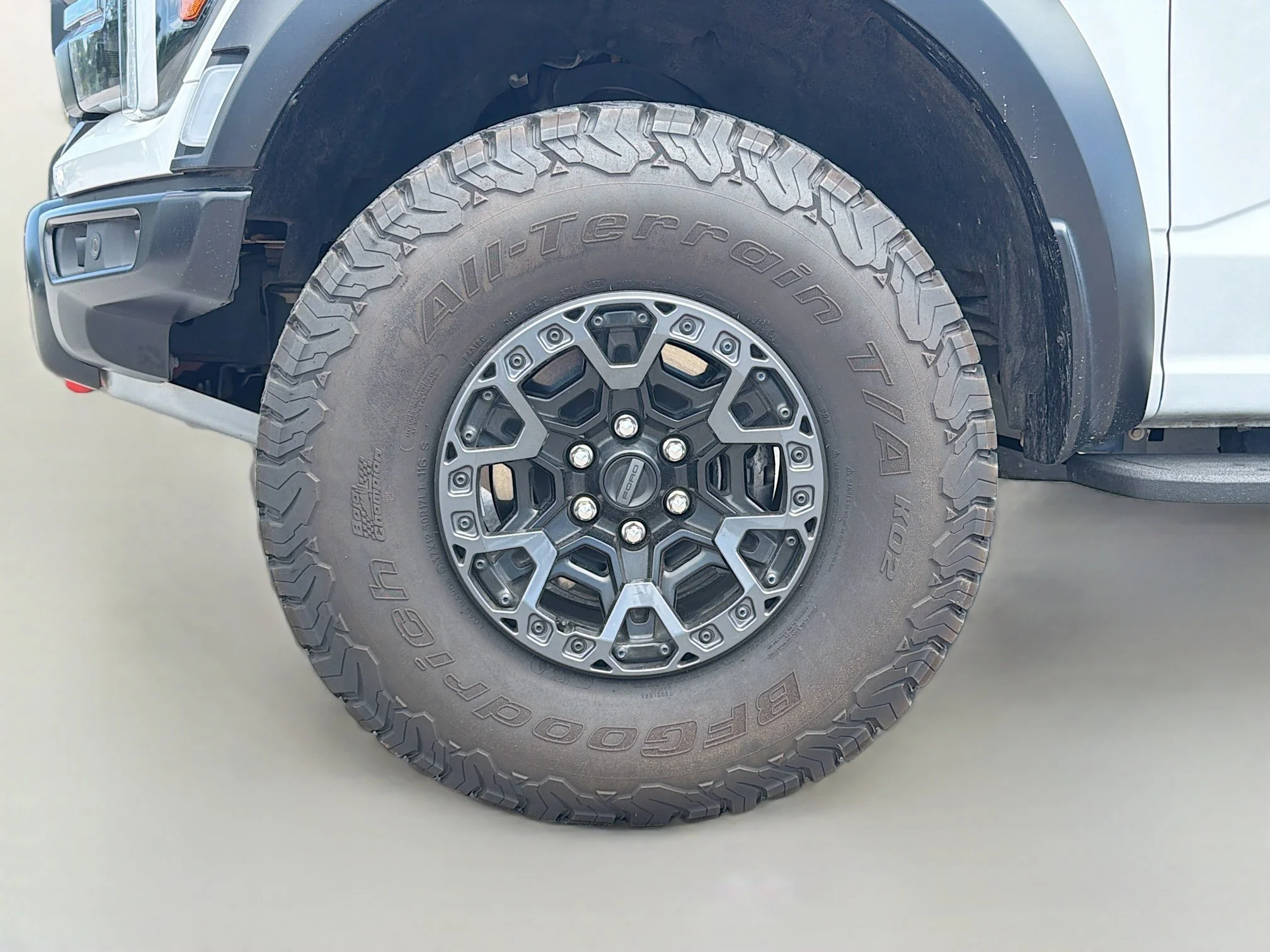 Used 2024 Oxford White Ford Raptor image 42