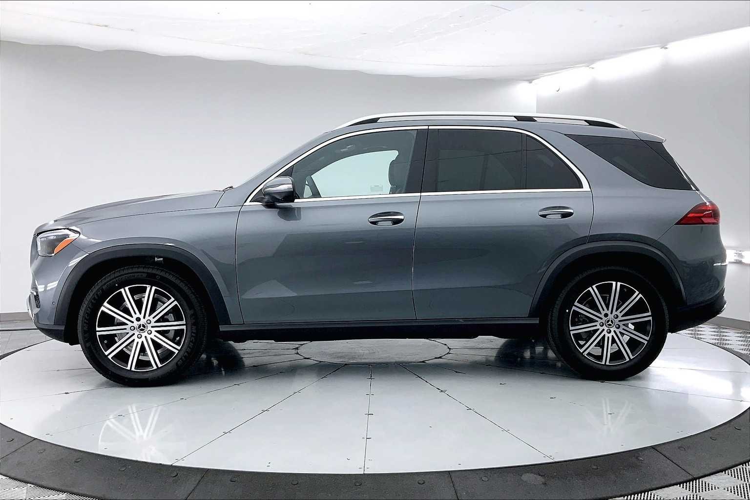 New 2026 Selenite Grey Metallic Mercedes-Benz GLE 350 image 3