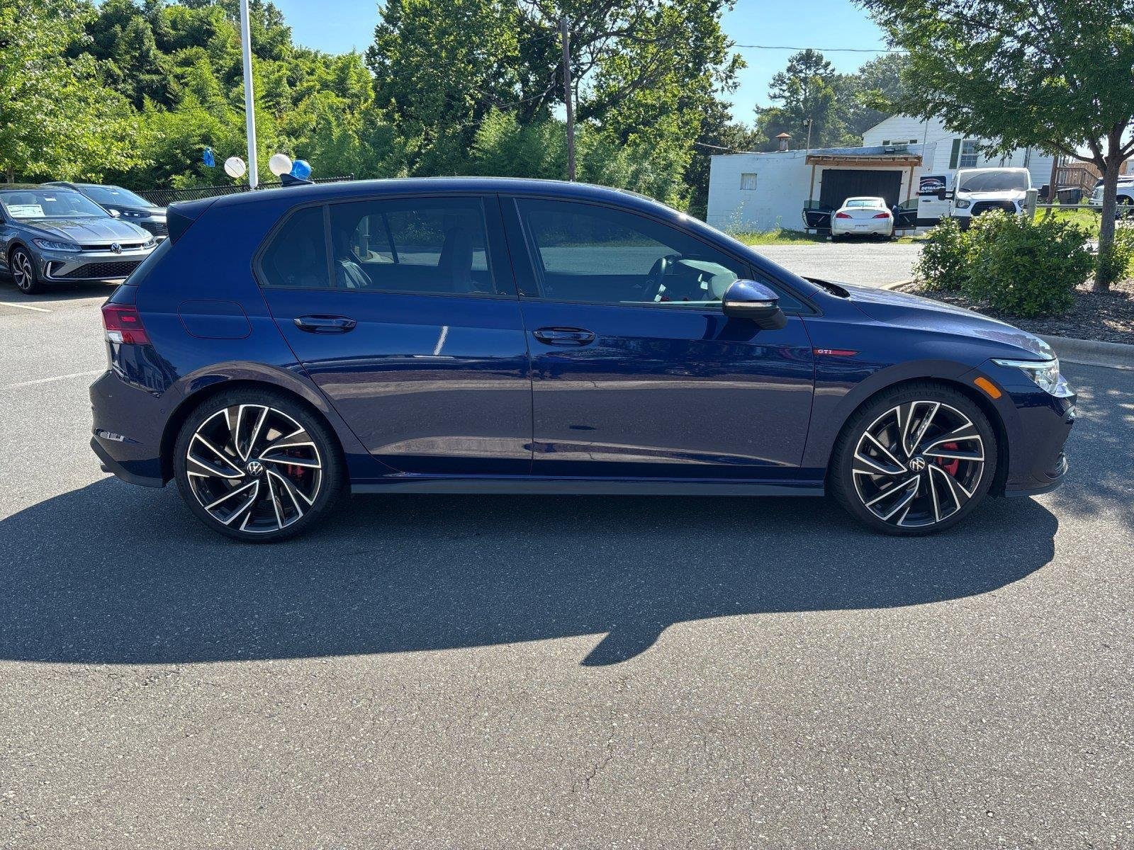 Used 2024 Atlantic Blue Metallic Volkswagen Autobahn image 6
