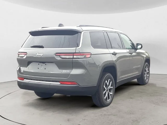New 2027 Gray Jeep L LAREDO X 4X4 image 5