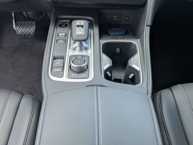 New 2027 RADIANT WHITE INFINITI Pure FWD image 20