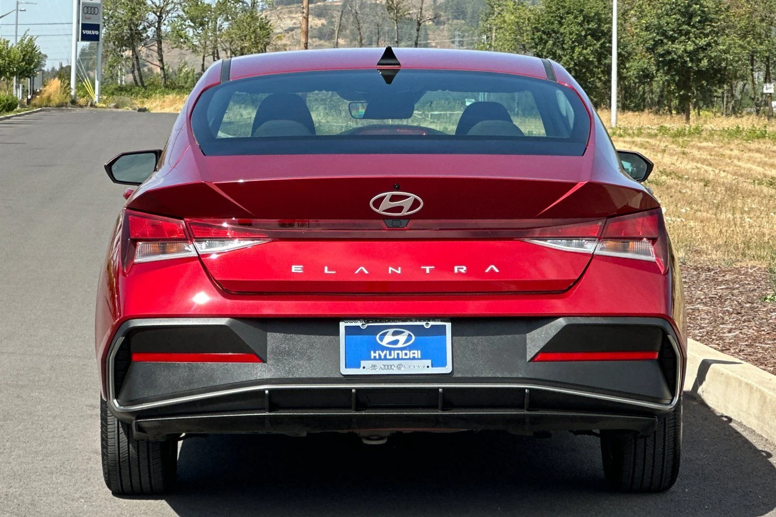 Used 2024 Red Hyundai SEL image 4
