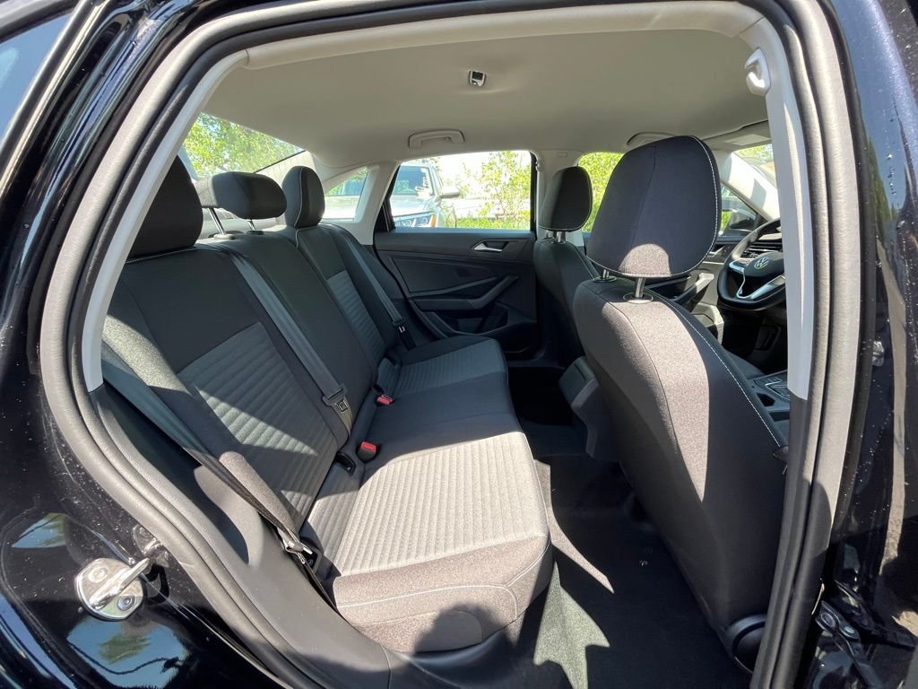 Certified Used 2025 Black Volkswagen 1.5T S image 27