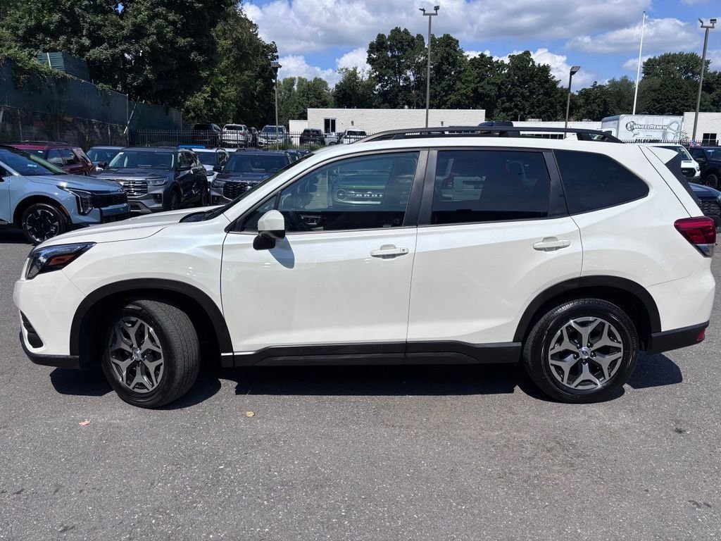 Used 2023 White Subaru Premium image 3