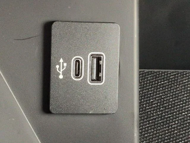 New 2026 Carbonized Gray Metallic Ford Tremor® image 23