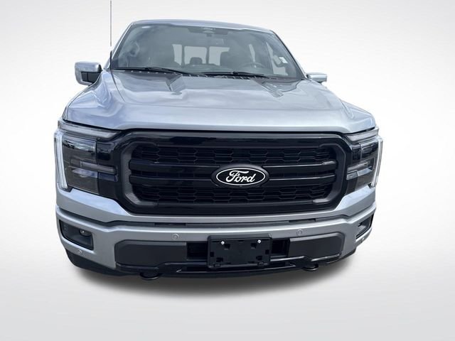 Used 2025 Iconic Silver Metallic Ford Lariat image 8