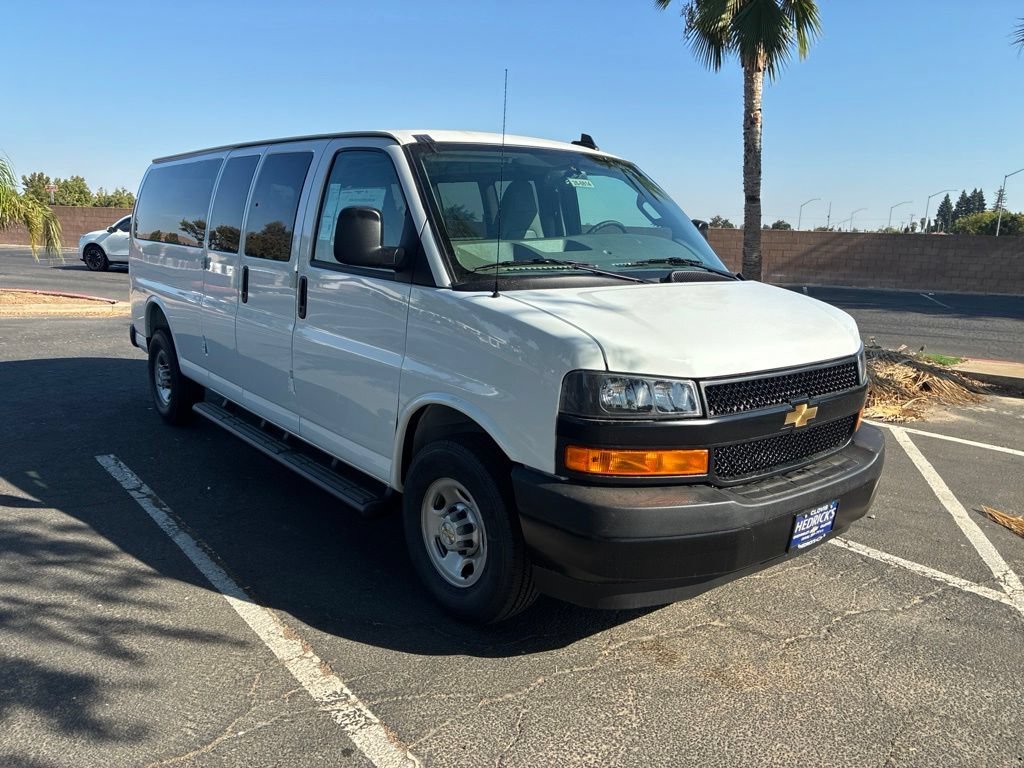 2026 Chevrolet Express Passenger
