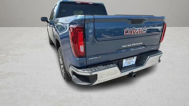 Used 2024 Downpour Metallic GMC SLT image 34