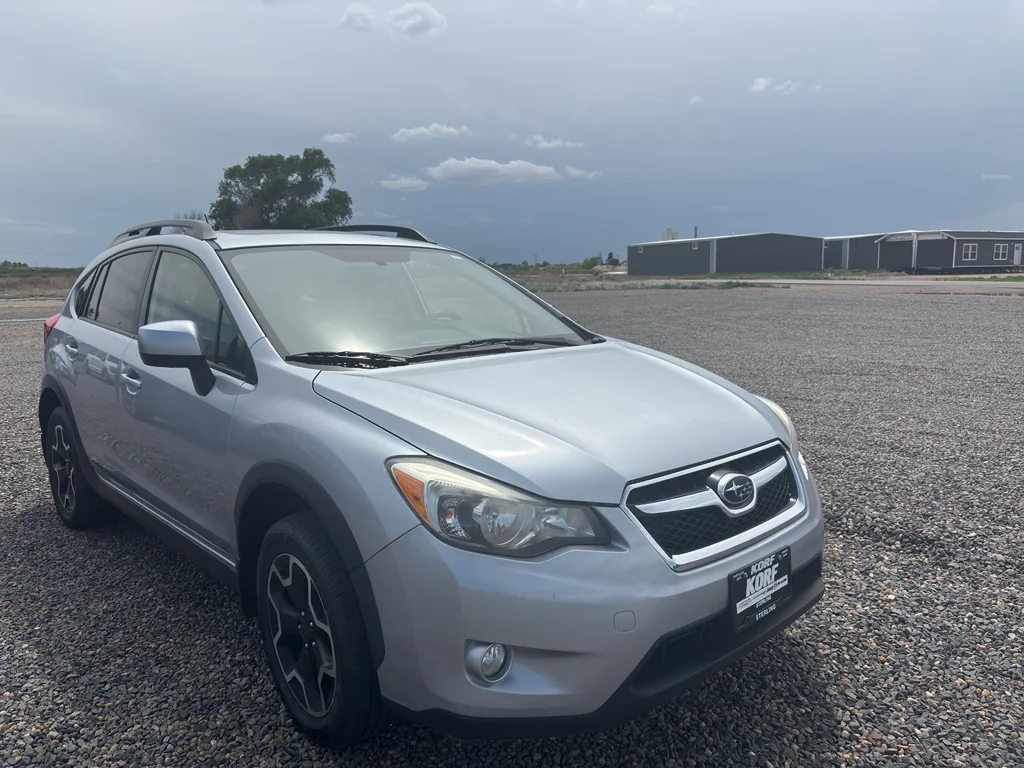 Used 2013 Ice Silver Metallic Subaru Premium image 12