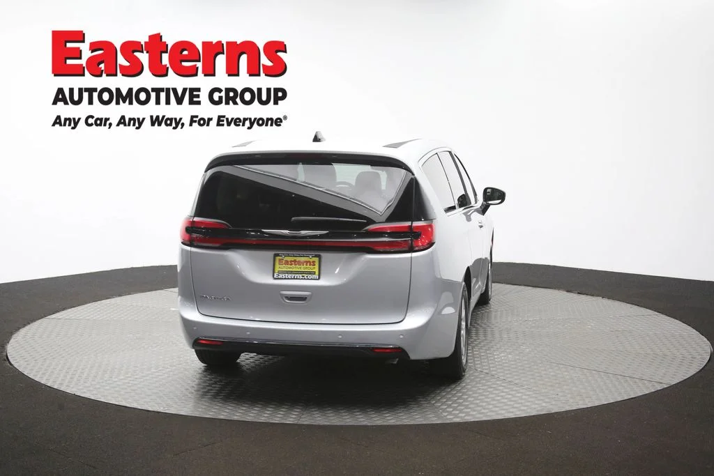 Used 2024 Silver Chrysler Touring L image 40