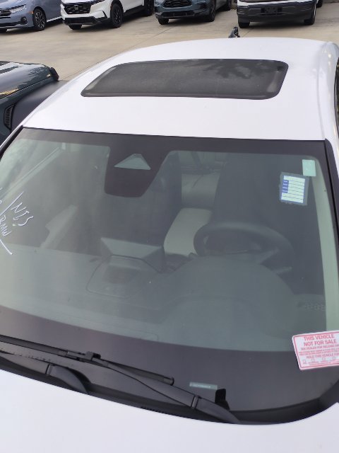Used 2025 Platinum White Pearl Honda SE image 8