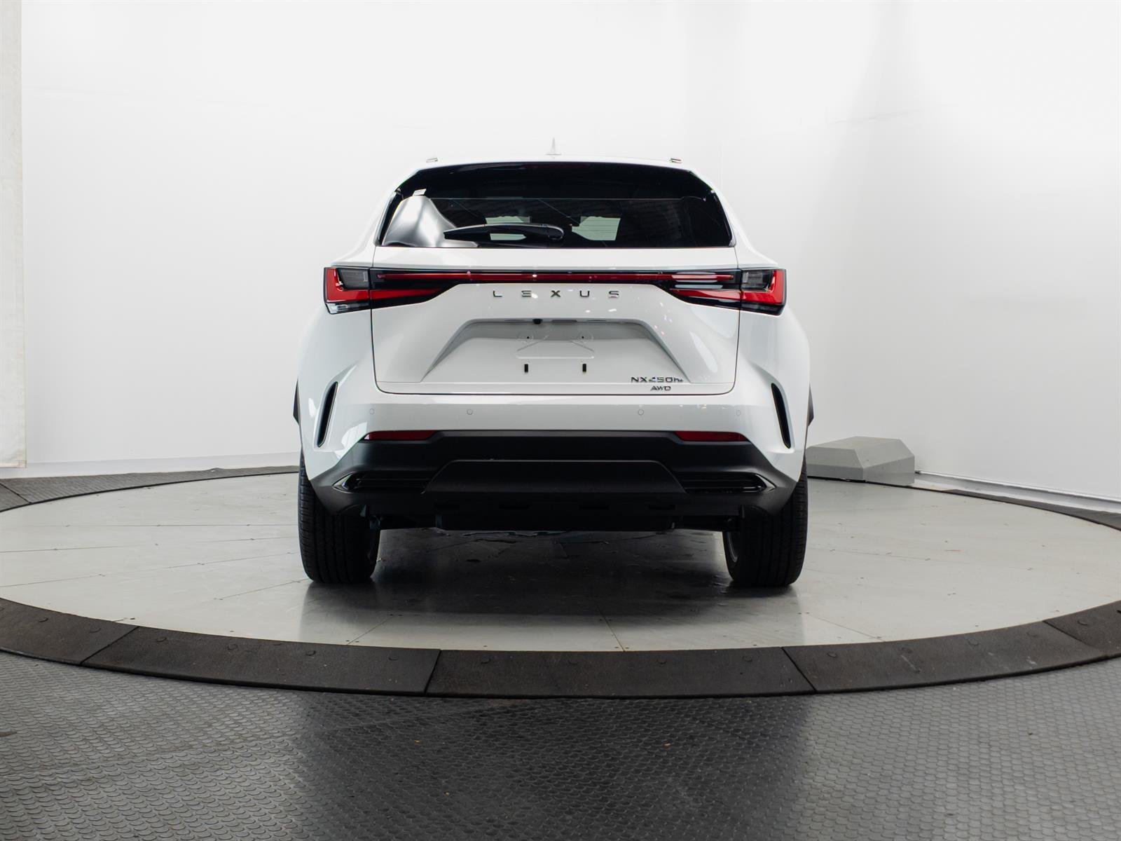 2026 Lexus NX 450h+ Luxury - Photo 10