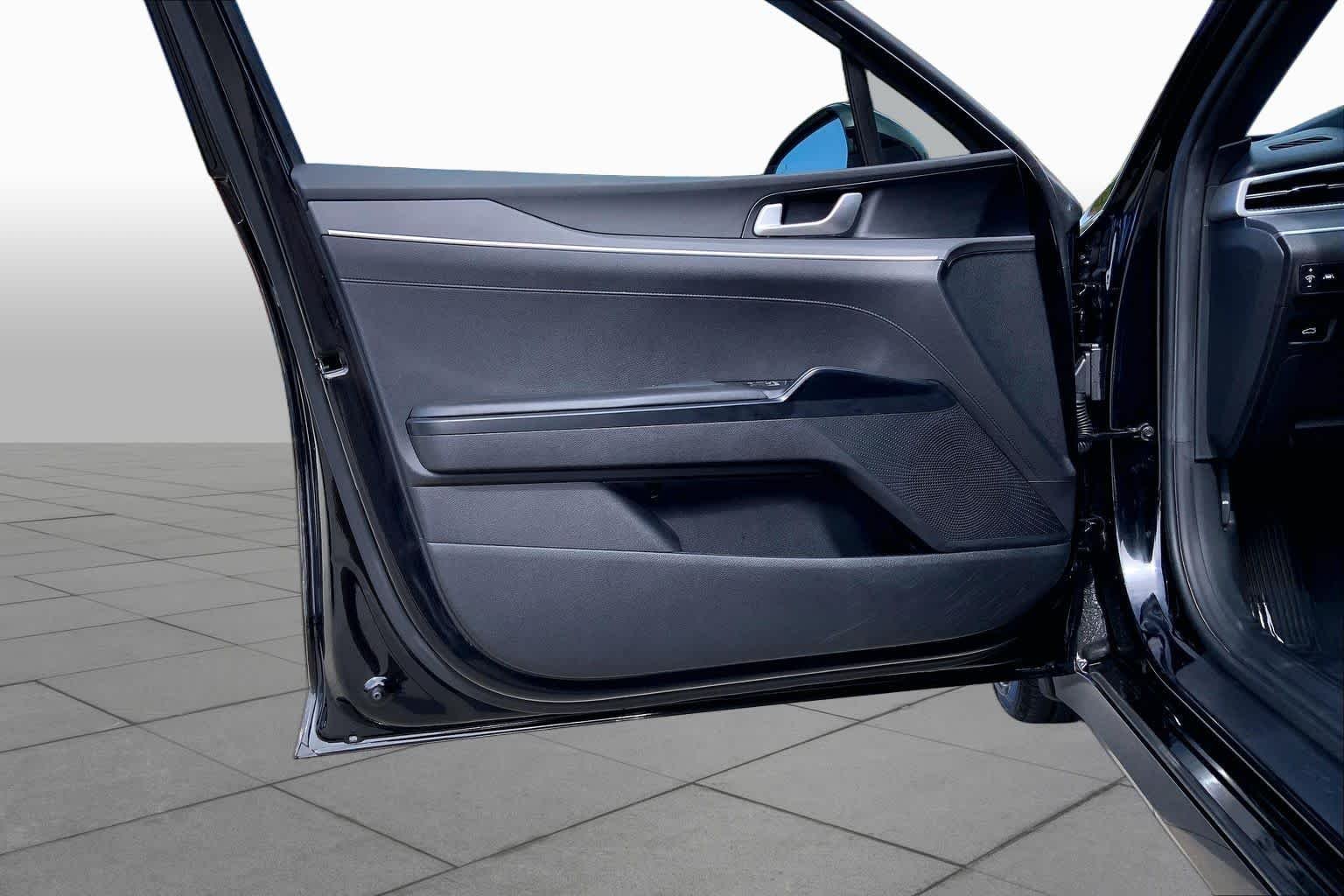 Used 2023 Ebony Black Kia GT-Line image 22