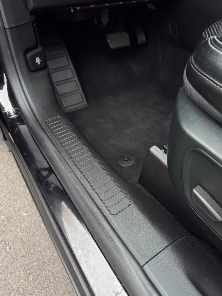 Used 2022 Black Metallic Ford SEL image 14