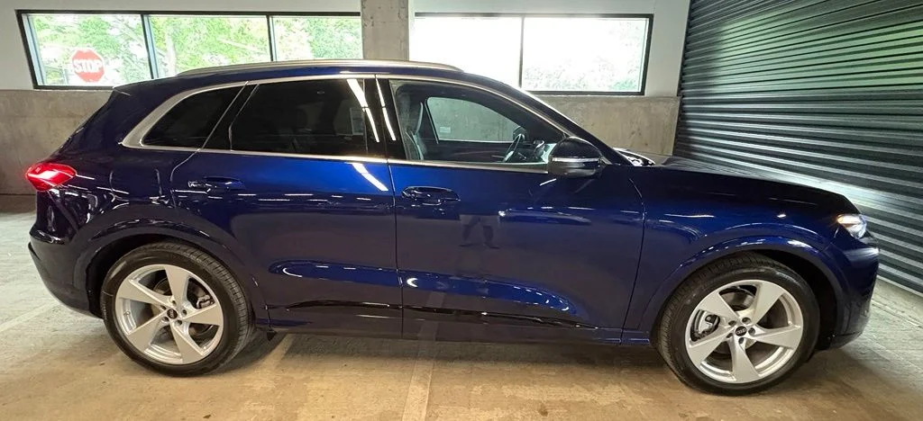 New 2026 Navarra Blue Metallic Audi 2.0T Prestige image 9