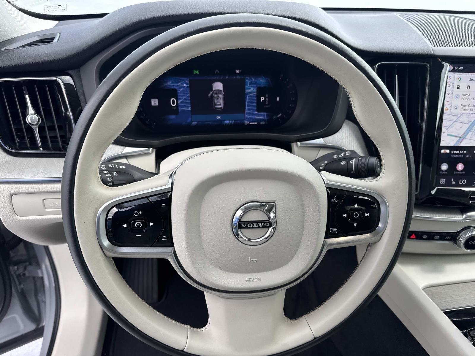 Used 2024 Vapour Grey Metallic Volvo Plus Dark Theme image 21