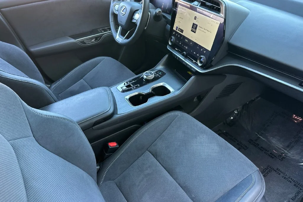 Used 2023 Silver Lexus 450e Luxury image 18