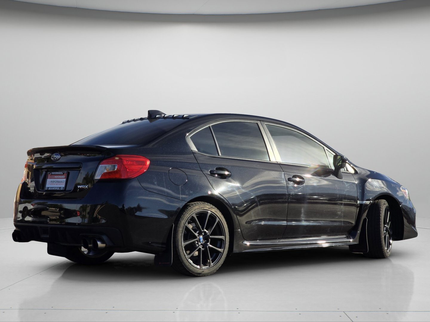 Used 2020 Crystal Black Silica Subaru Limited image 22
