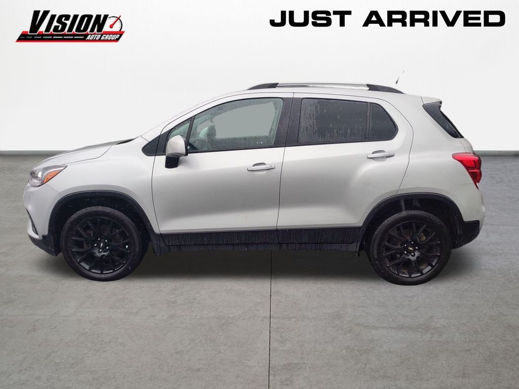 Used 2022 Silver Chevrolet LT image 2