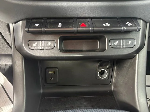 Used 2018 BLACK Chevrolet 4WD Z71 image 8