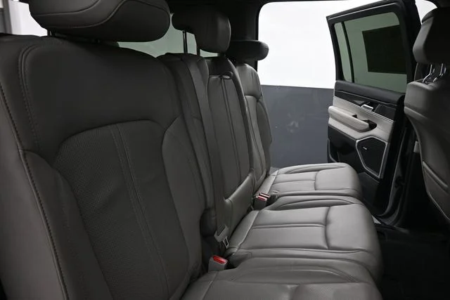 Used 2022 Silver Jeep Series II image 23