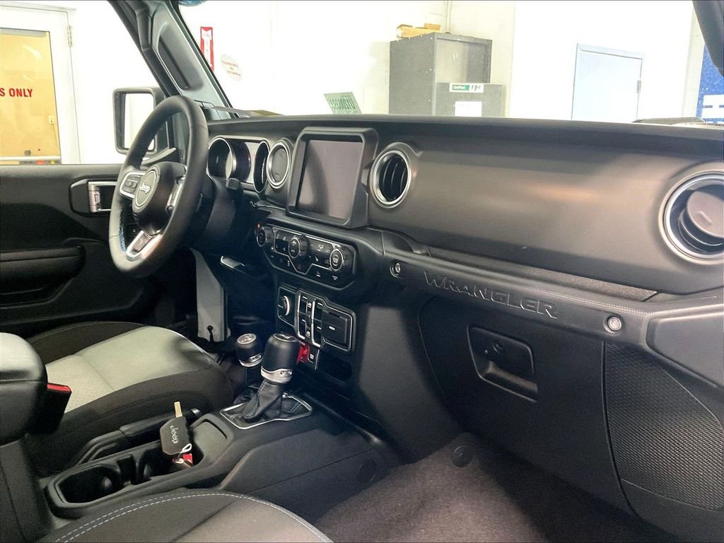 Used 2023 Gray Jeep Rubicon 4xe image 14