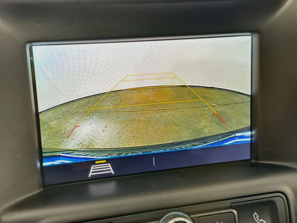Used 2019 Black GMC SLE image 16