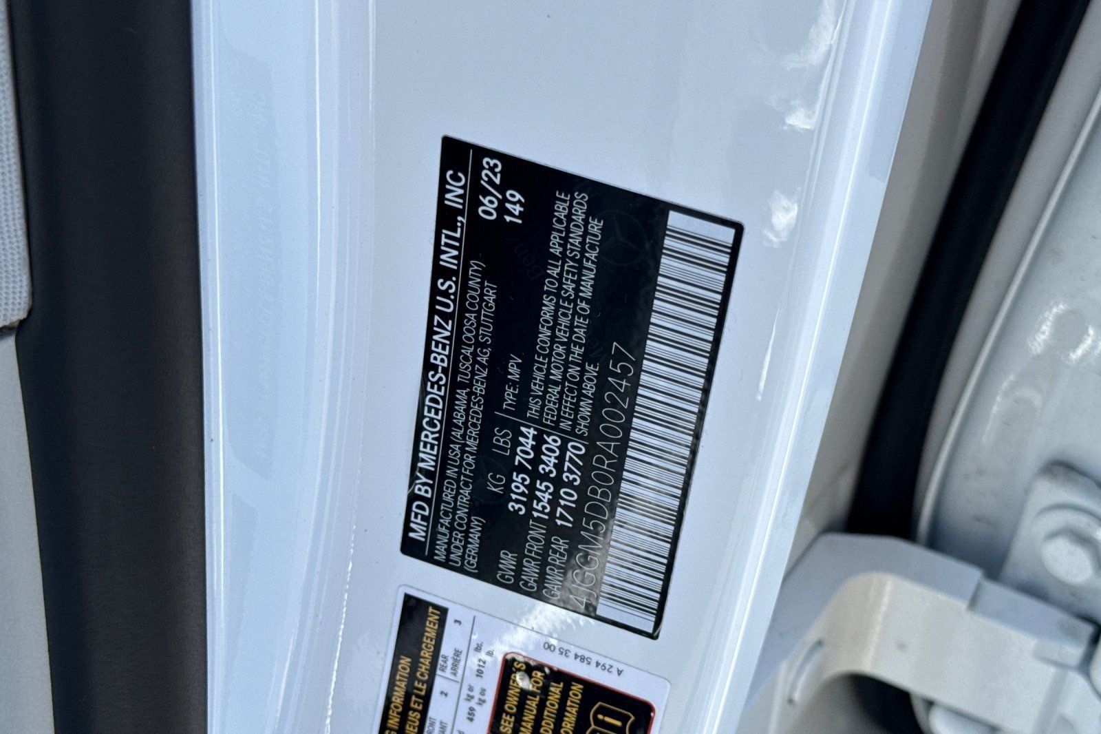 Certified Used 2024  Mercedes-Benz Base image 36