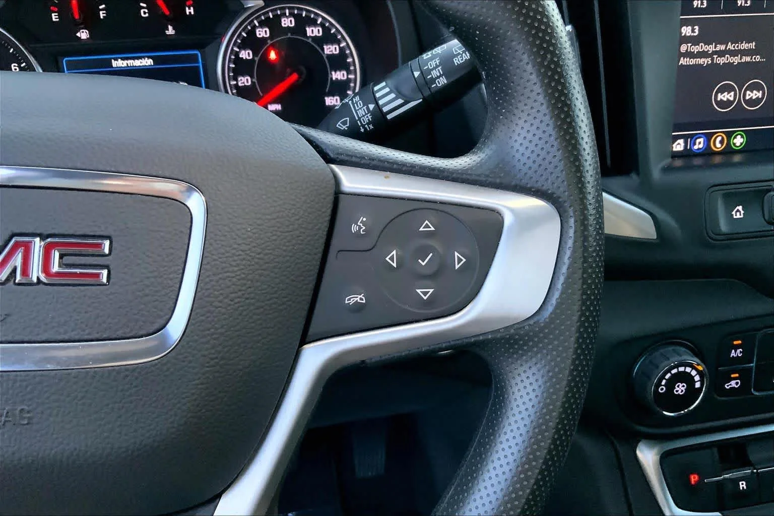 Used 2024 Summit White GMC SLE image 22