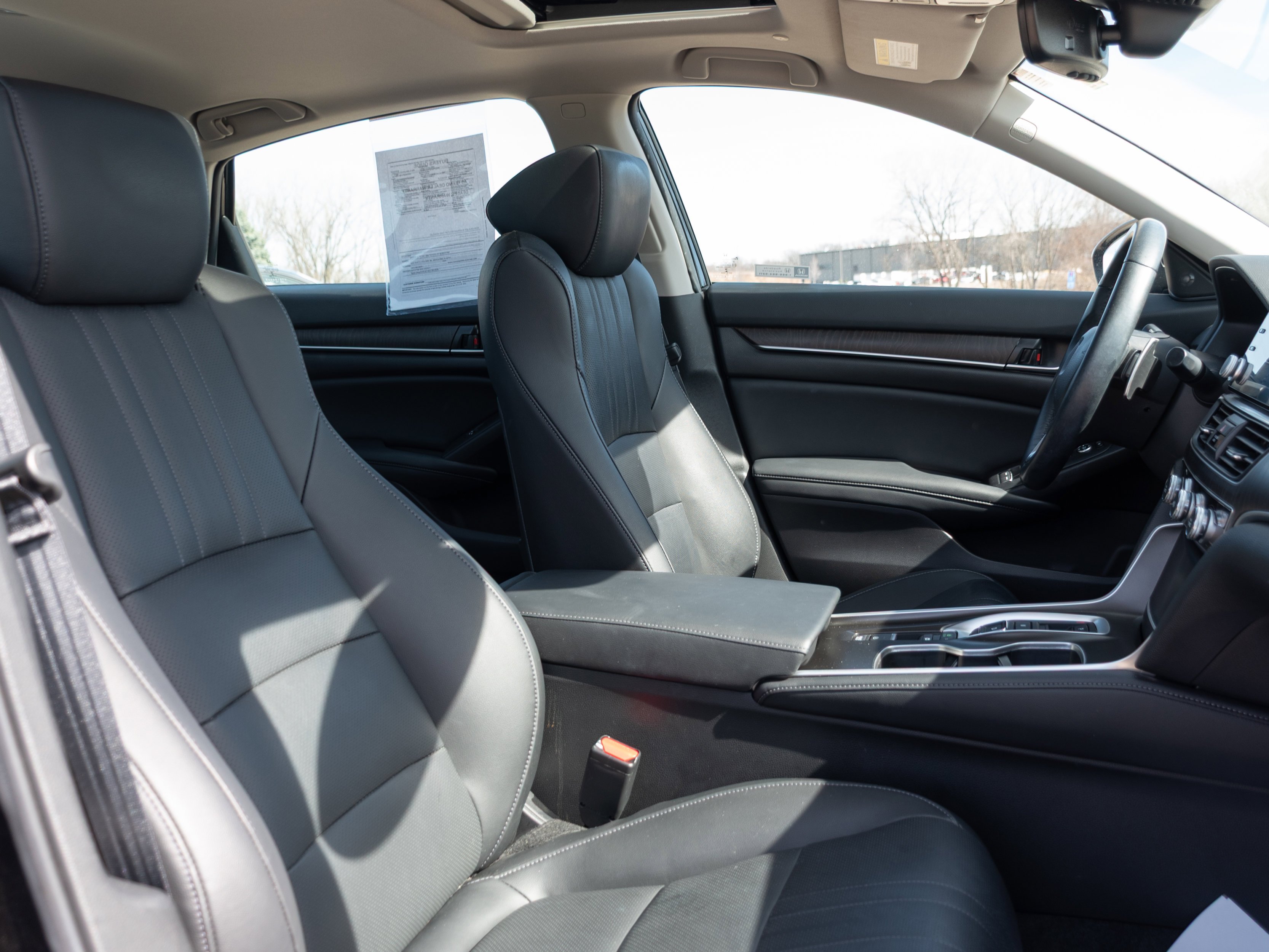 2022 Honda Accord Hybrid Touring - Photo 24