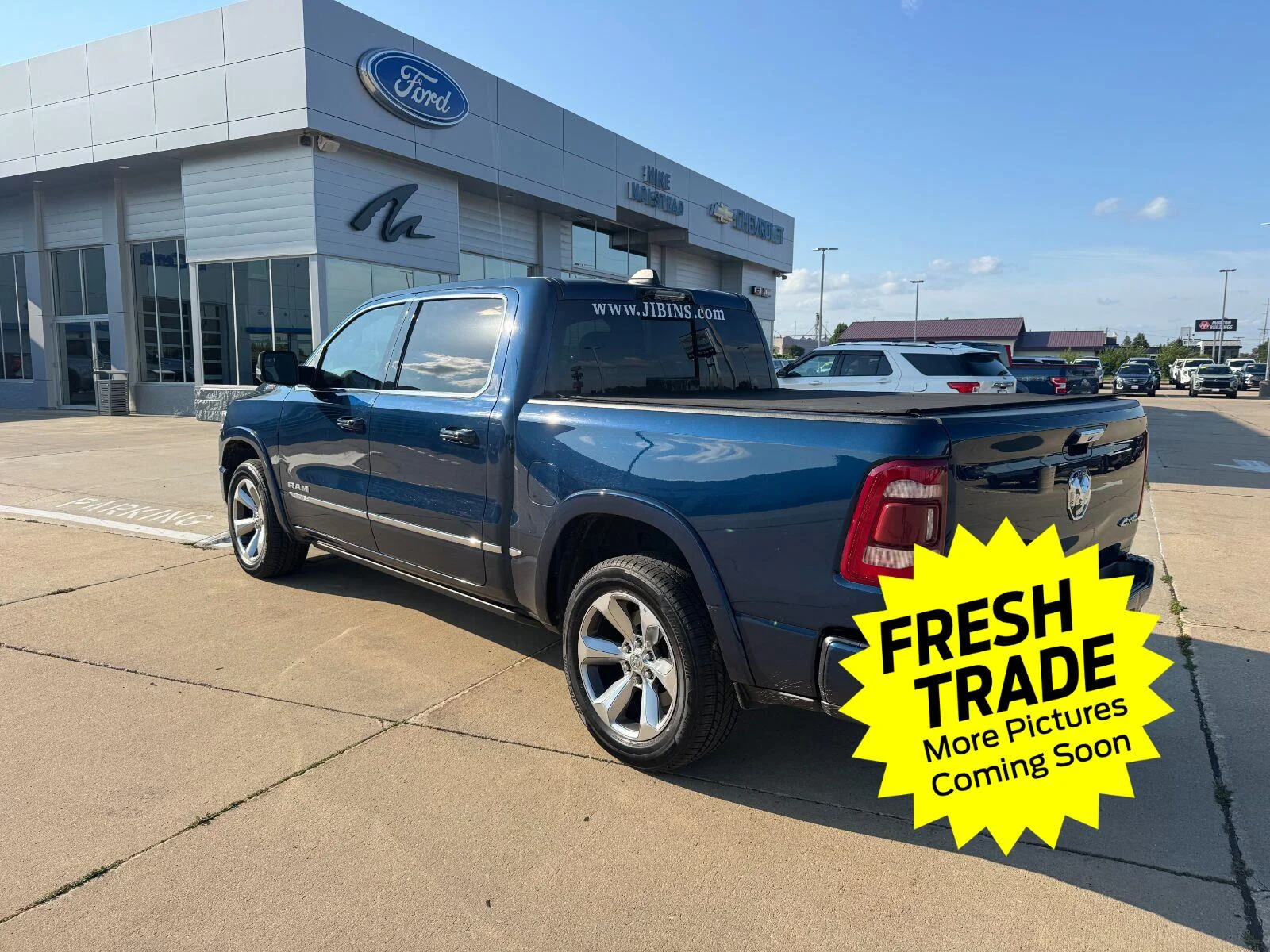 Used 2021 Patriot Blue Pearlcoat Ram Limited image 3