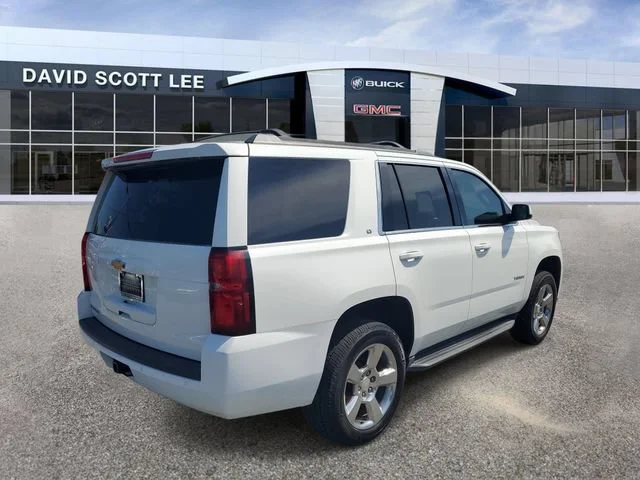 Used 2017 SUMMIT WHITE Chevrolet LT image 4