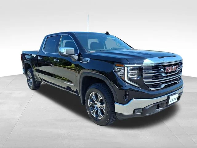 Used 2025 Black GMC SLT image 13
