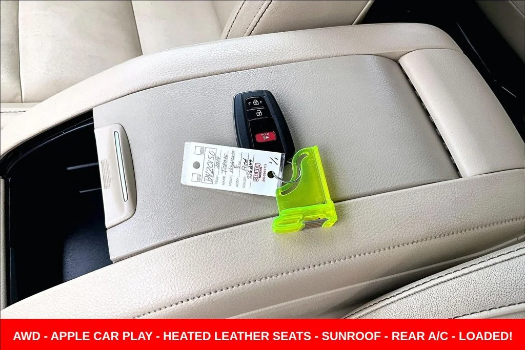 Used 2019 Red Toyota XLE image 43