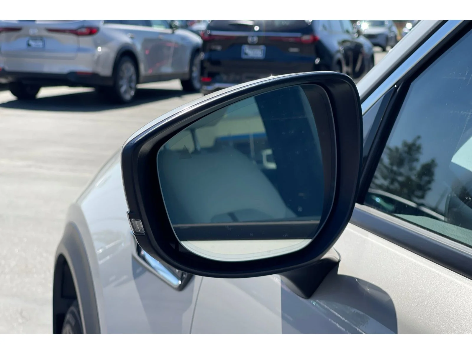 Used 2024 PLATINUM QUARTZ Mazda Premium Plus image 56